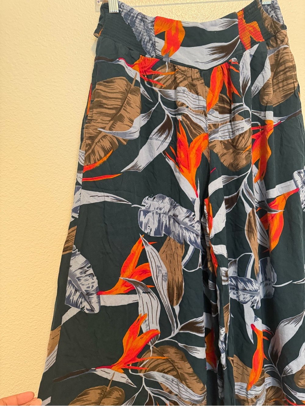 Onzie Black Wide-Leg Pants with Orange and Brown Tropical Print - Picture 2 of 4
